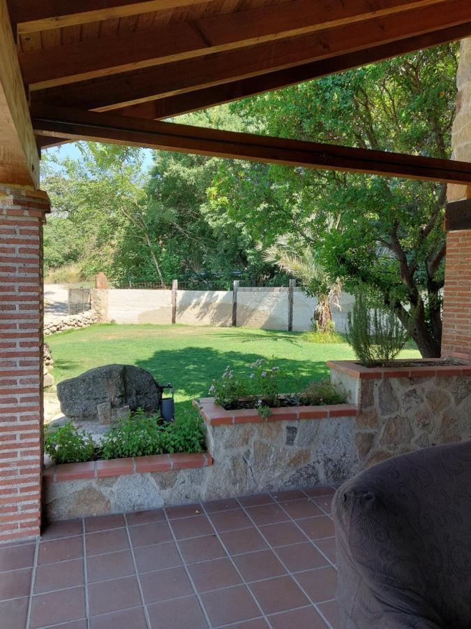 Higueras Y Olivos Villa Candeleda Ngoại thất bức ảnh