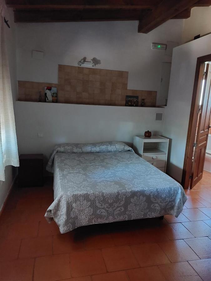 Higueras Y Olivos Villa Candeleda Ngoại thất bức ảnh
