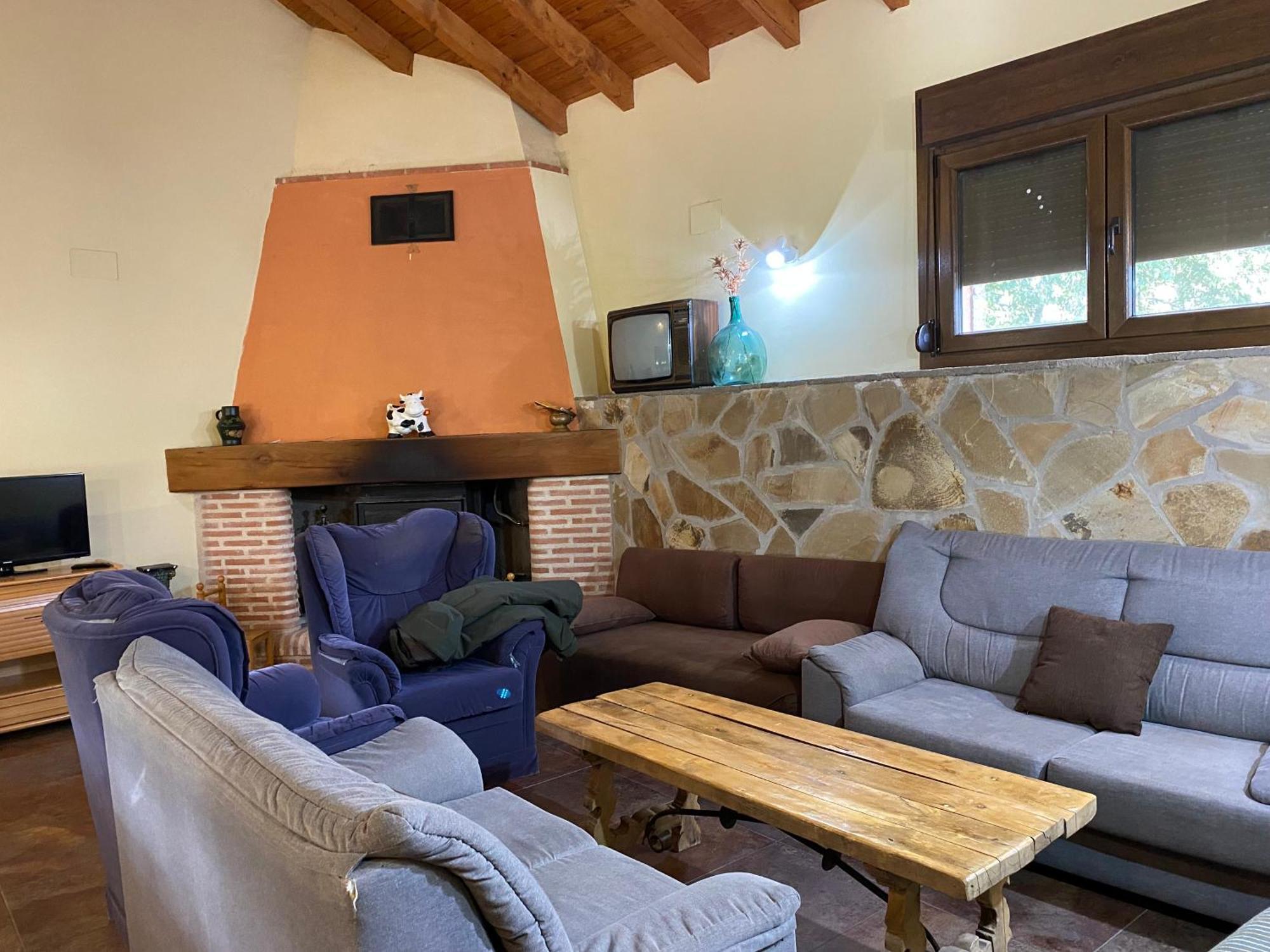Higueras Y Olivos Villa Candeleda Ngoại thất bức ảnh
